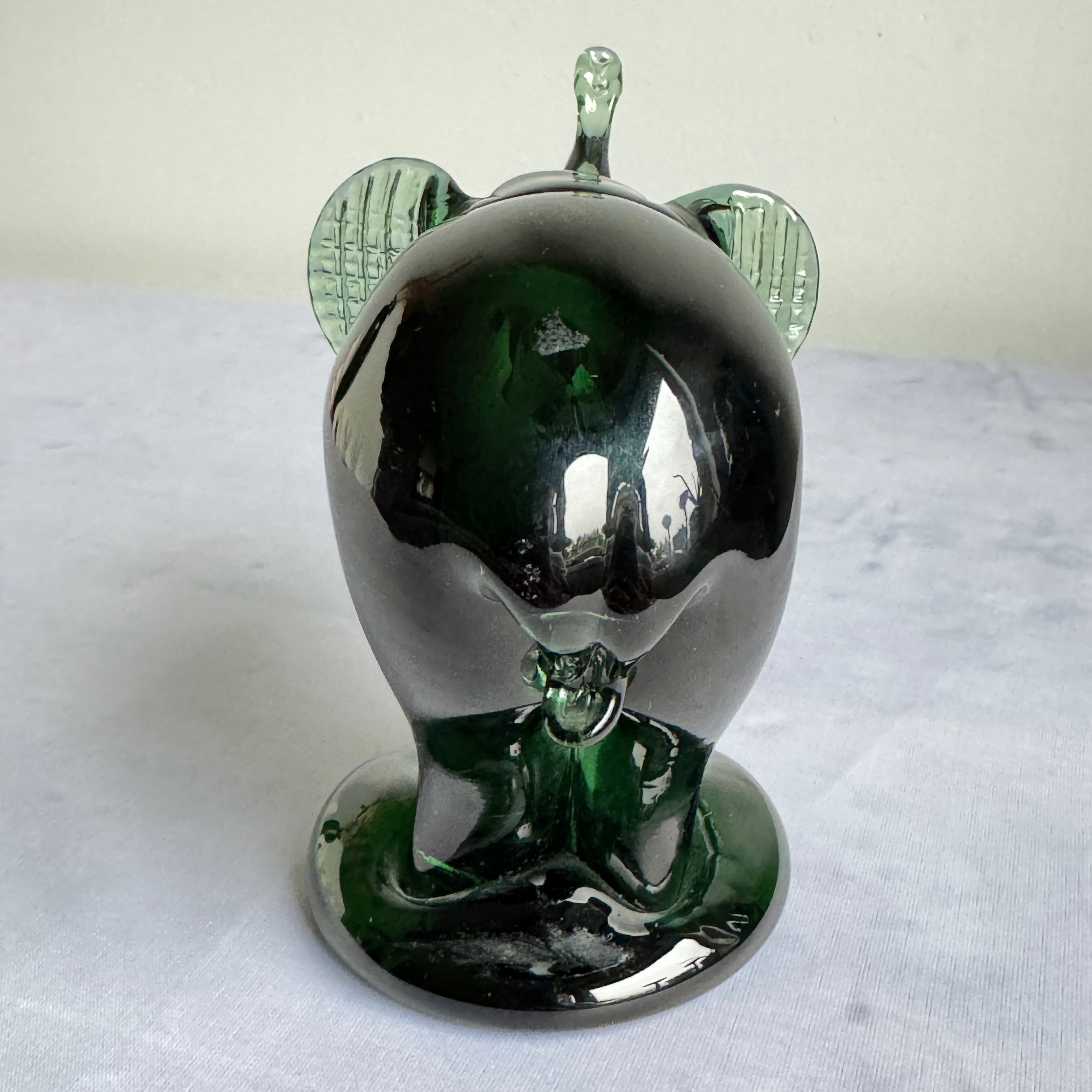Green Art Glass Elephant Figurine – Hand Blown Glass Animal Sculpture, Mid-Century Style Decor