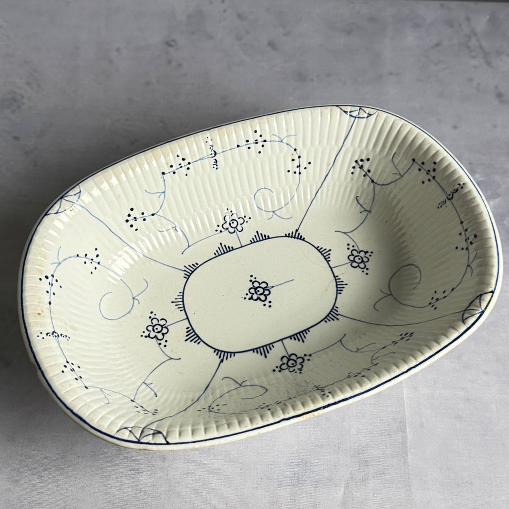 Antique Villeroy & Boch Dresden Blue Oval Serving Bowl VIL7, 26 cm
