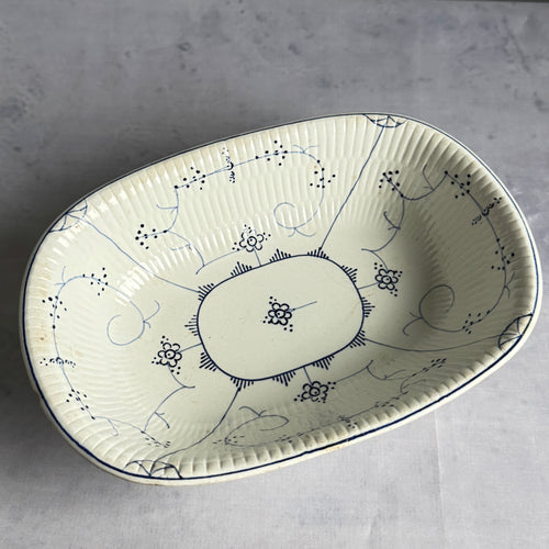 Antique Villeroy & Boch Dresden Blue Oval Serving Bowl VIL7, 26 cm