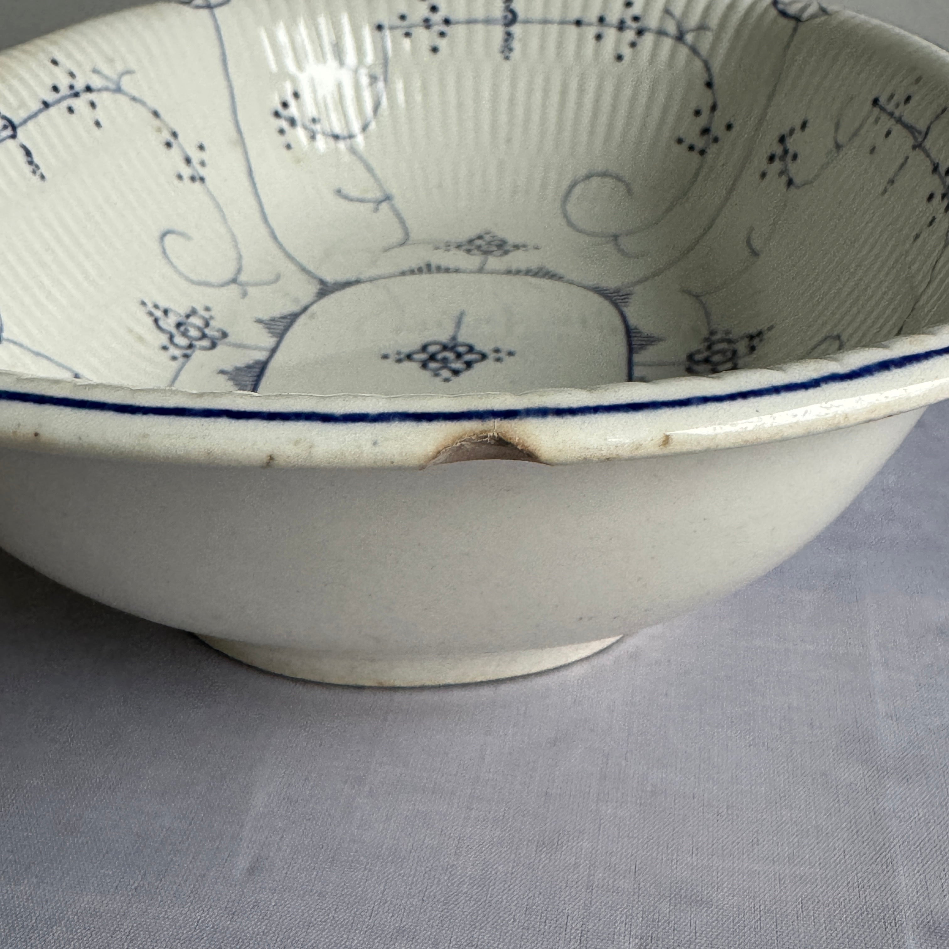 Antique Villeroy & Boch Dresden Blue Oval Serving Bowl VIL7, 26 cm