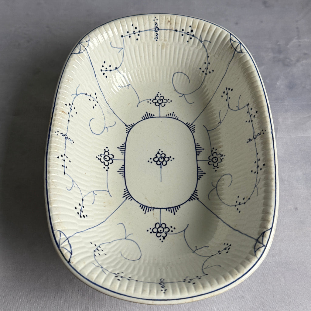 Antique Villeroy & Boch Dresden Blue Oval Serving Bowl VIL7, 26 cm