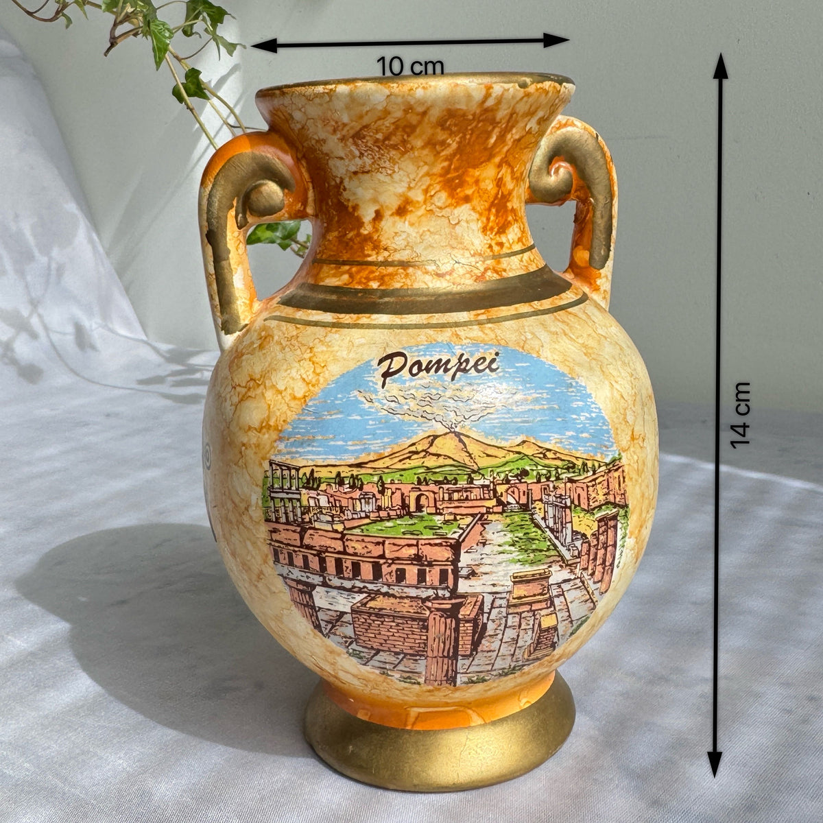 Italian Pompeii & Vesuvio Amphora Vase – Souvenir Pottery