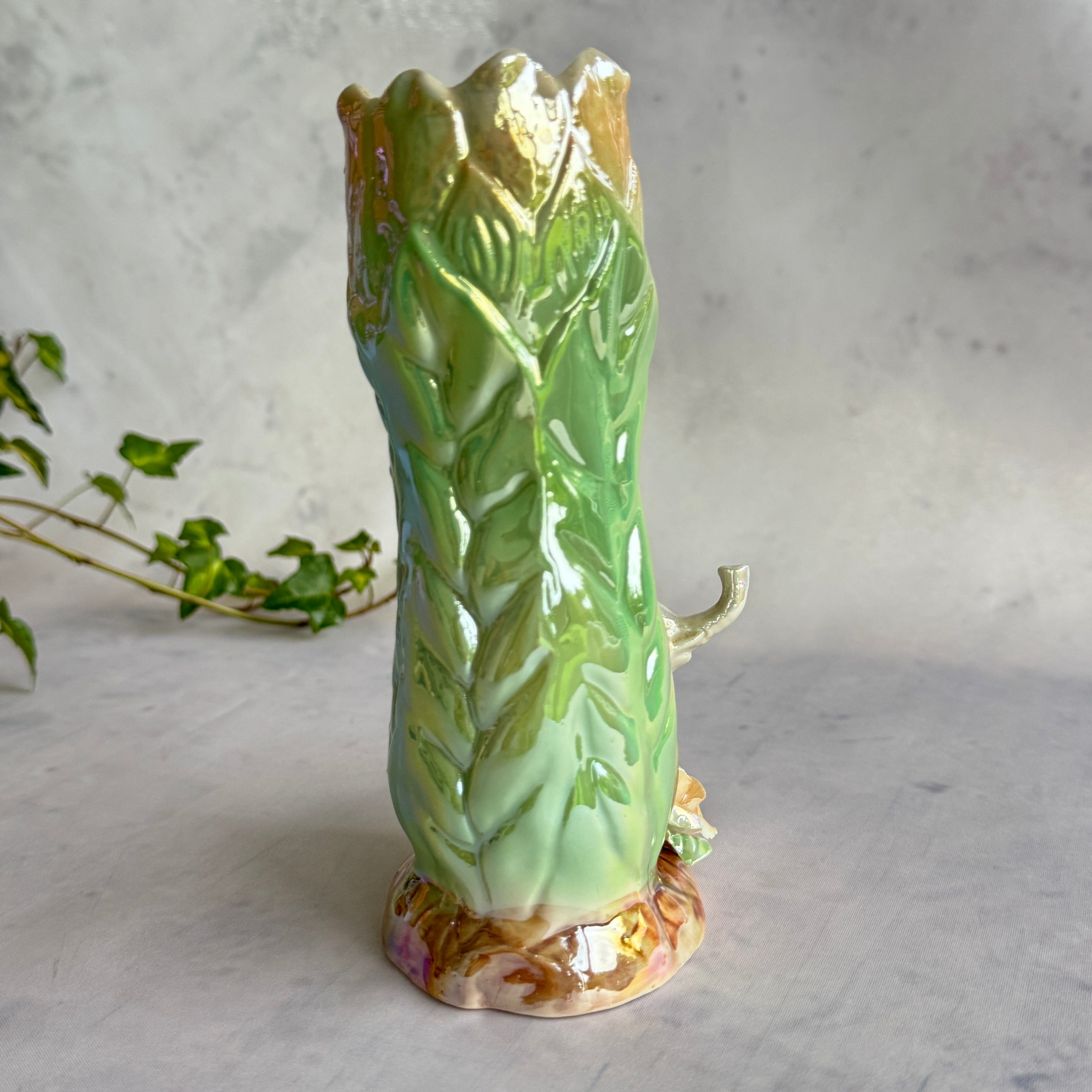 Iridescent Elephant Ceramic Vase – Pearl Lustre