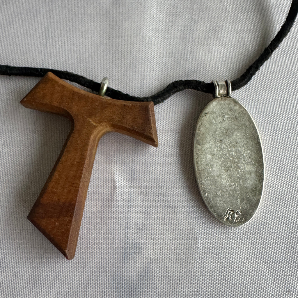 Signed Artisan Crane Heron Bird & Wood Pendant Necklace – Modernist Statement Jewelry
