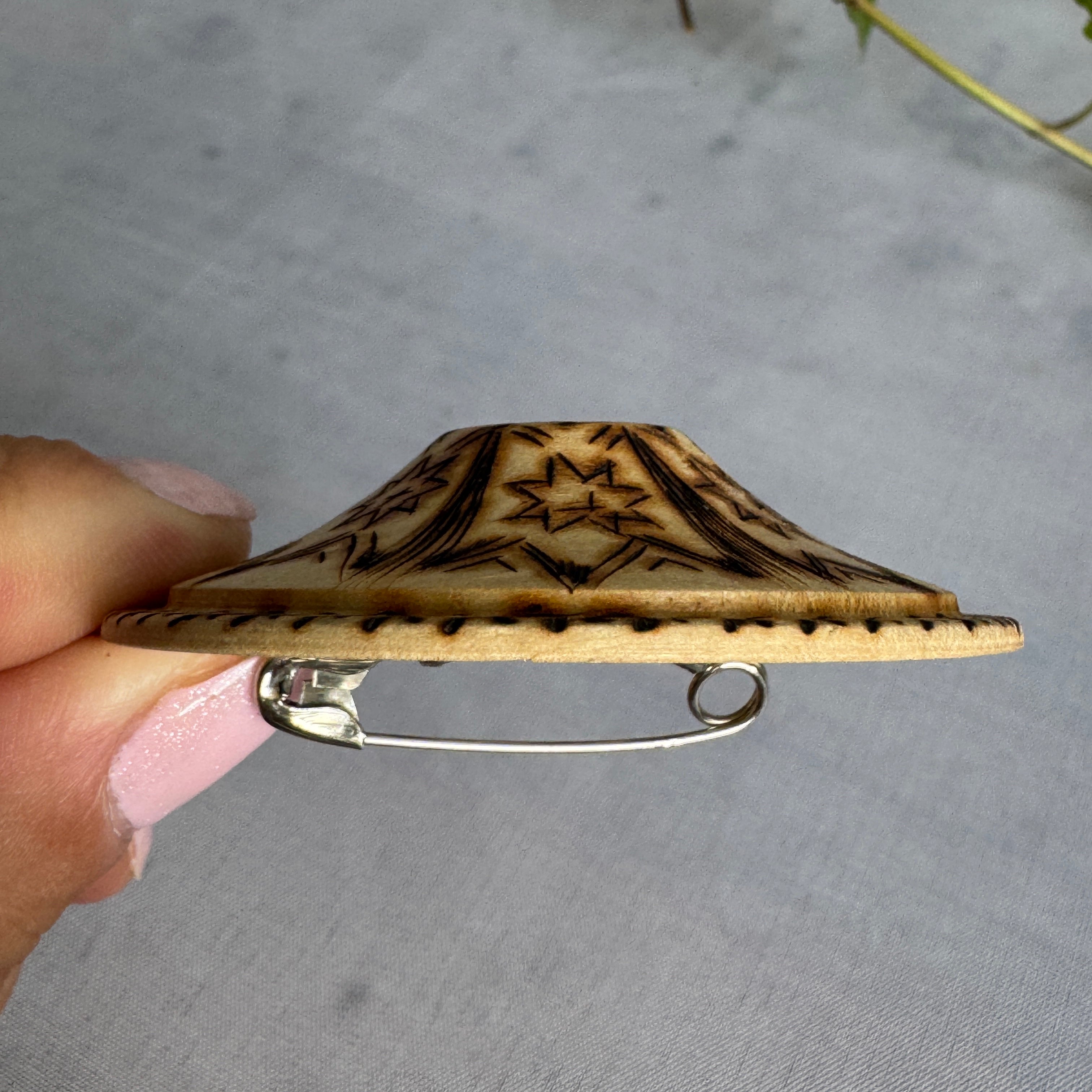 Vintage Estonian Wooden Brooch – Pyrography Folk Art Pin