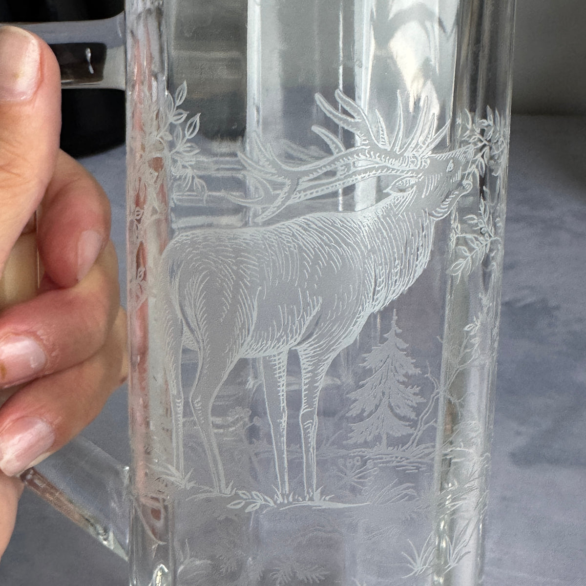 Etched Glass Beer Mug with Red Deer Stag – 0.5 L Hunting Stein, 20 cm