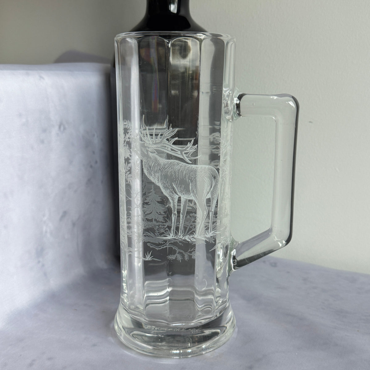 Etched Glass Beer Mug with Red Deer Stag – 0.5 L Hunting Stein, 20 cm