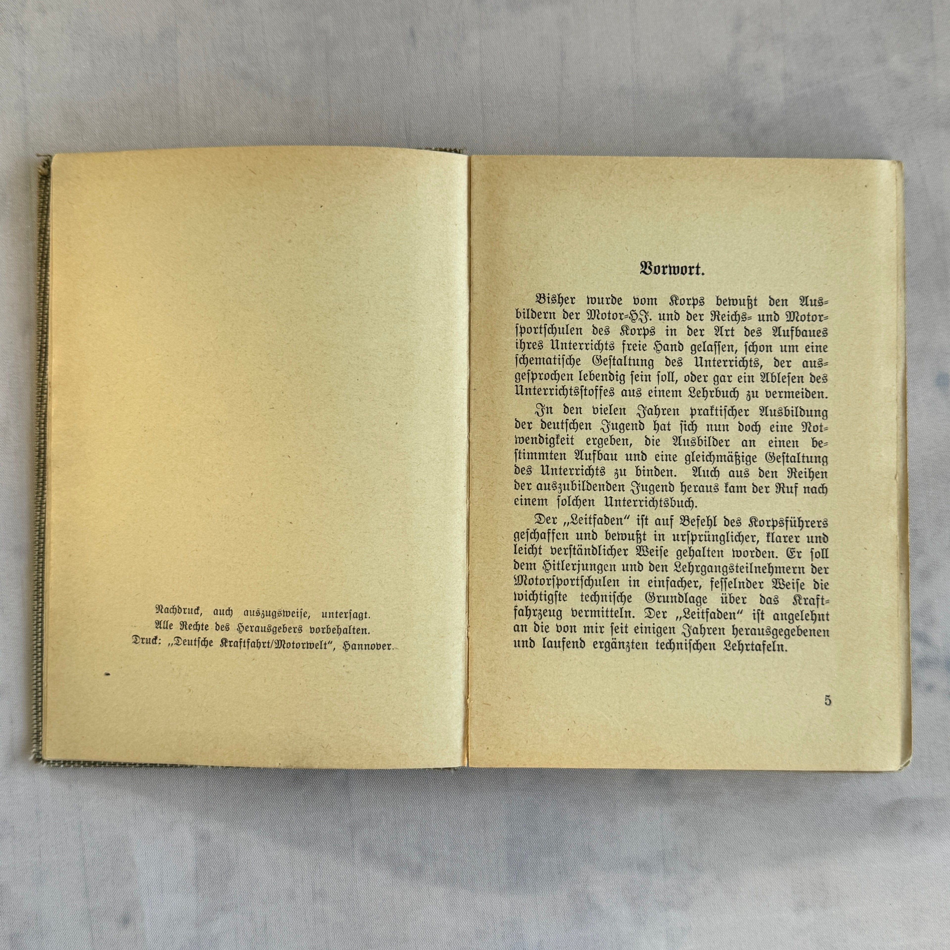 WWII German NSKK Training Manual “Das Kraftfahrzeug” (c. 1940) – Fold-Out Technical Diagrams