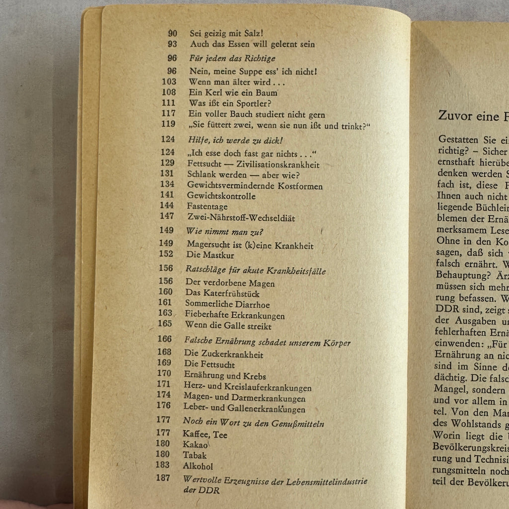 1964 DDR Nutrition Book “Gut Essen Aber Mit Köpfchen” – German Health Guide