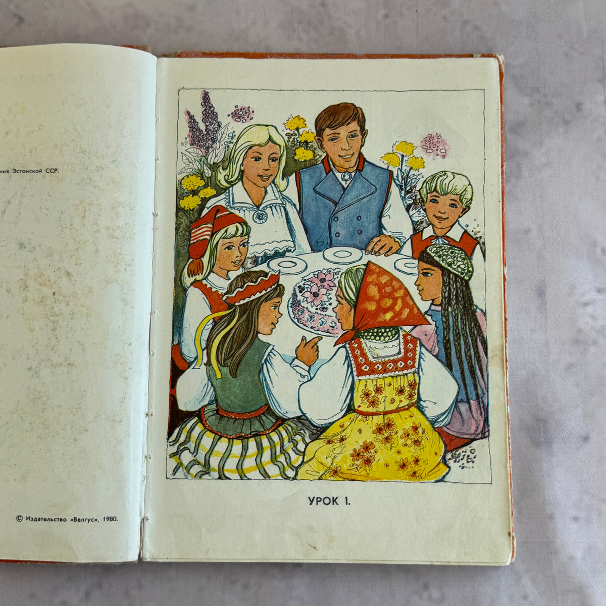 Kartinki Soviet Estonian Russian Primer 1980 – Valgus Tallinn, Children's Book