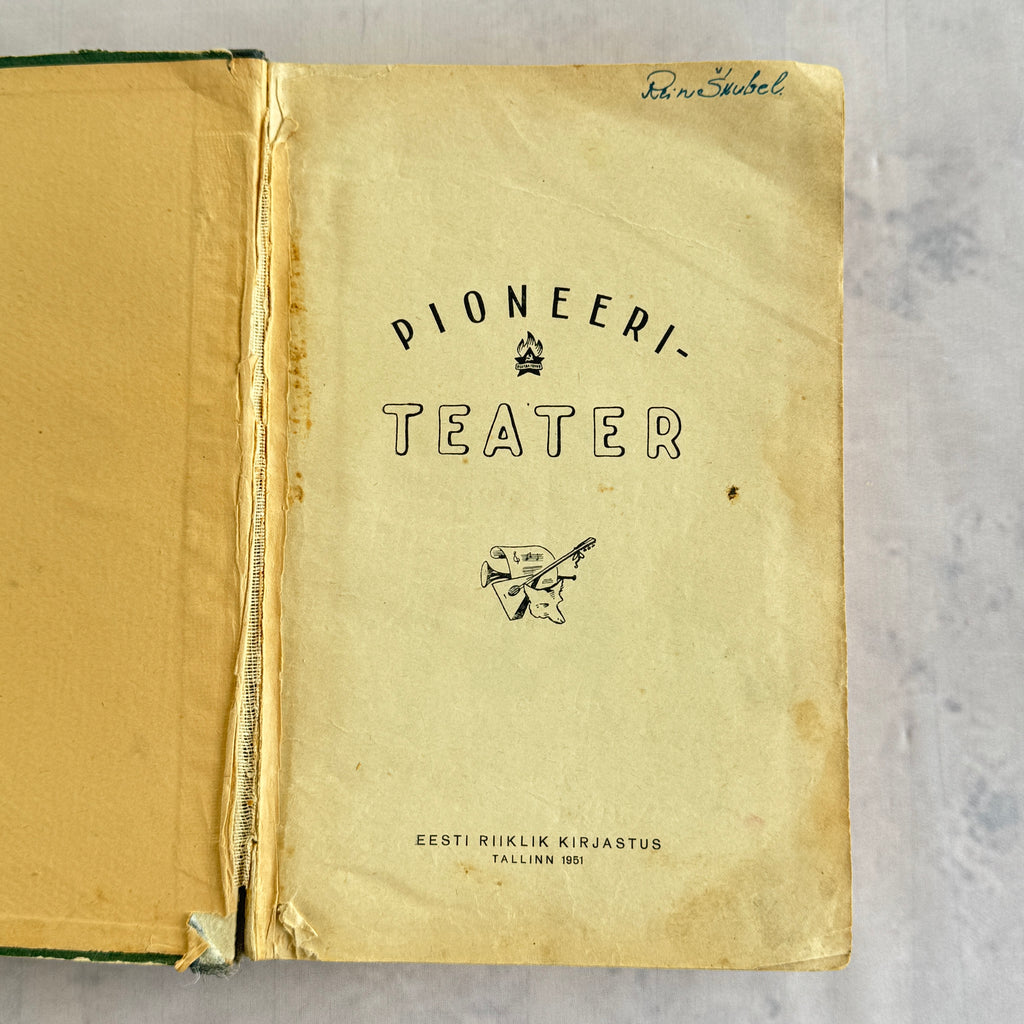 Pioneeri-teater (1951) – Soviet Estonian Pioneer Theatre Book