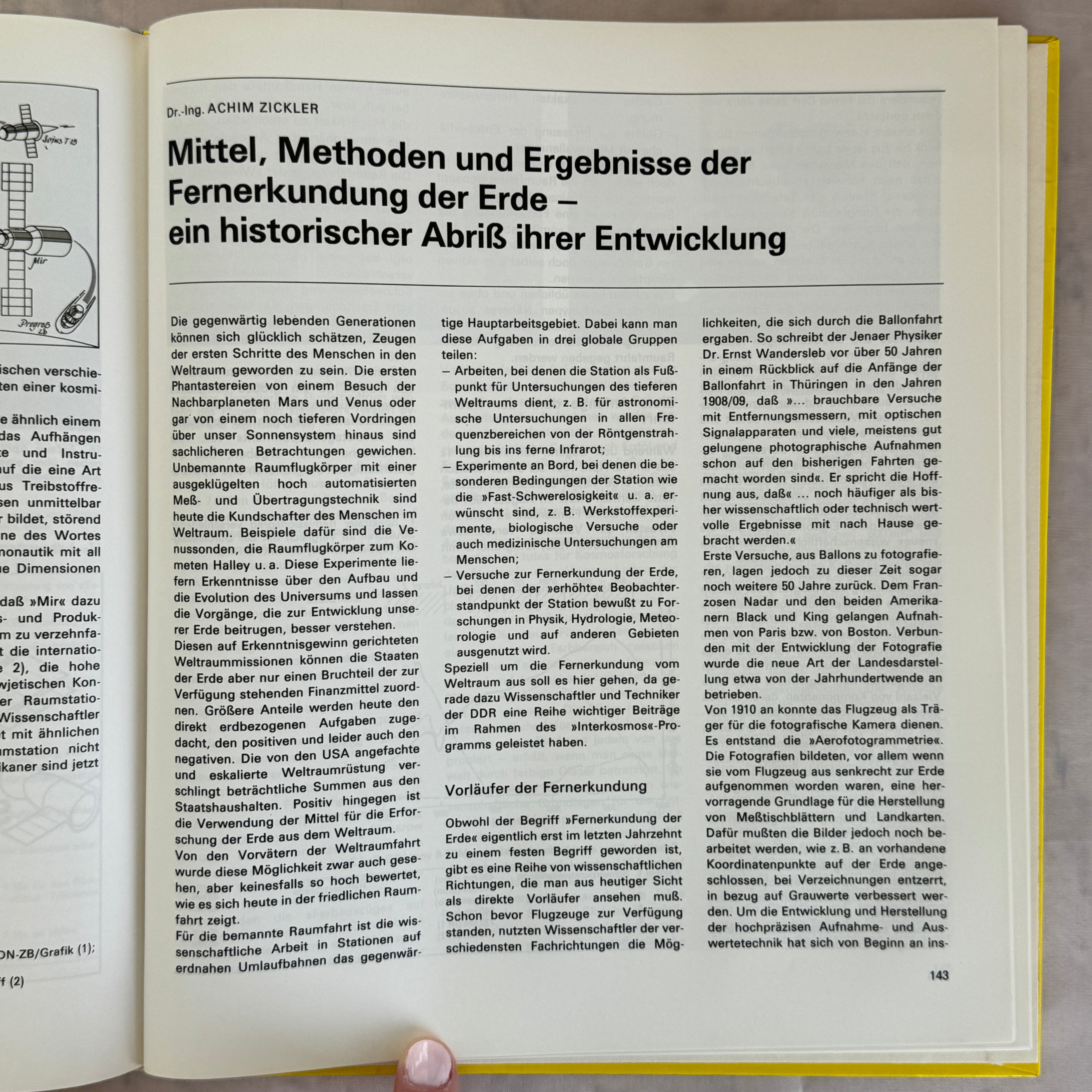 Flieger Jahrbuch 1987 Vintage Aviation Book DDR Soviet Space Cold War Illustrated