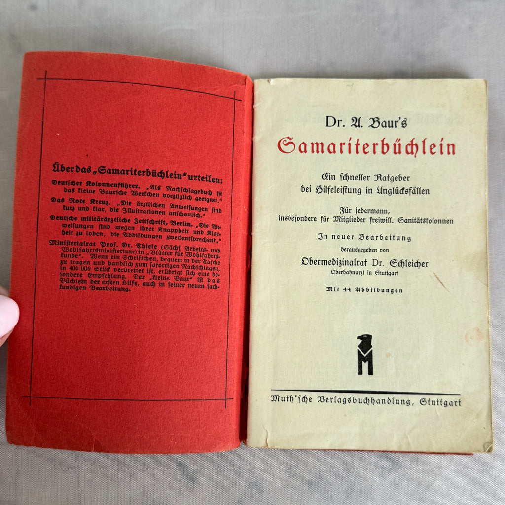 Antique German First Aid Book c.1910 – Illustrated Medical Handbook