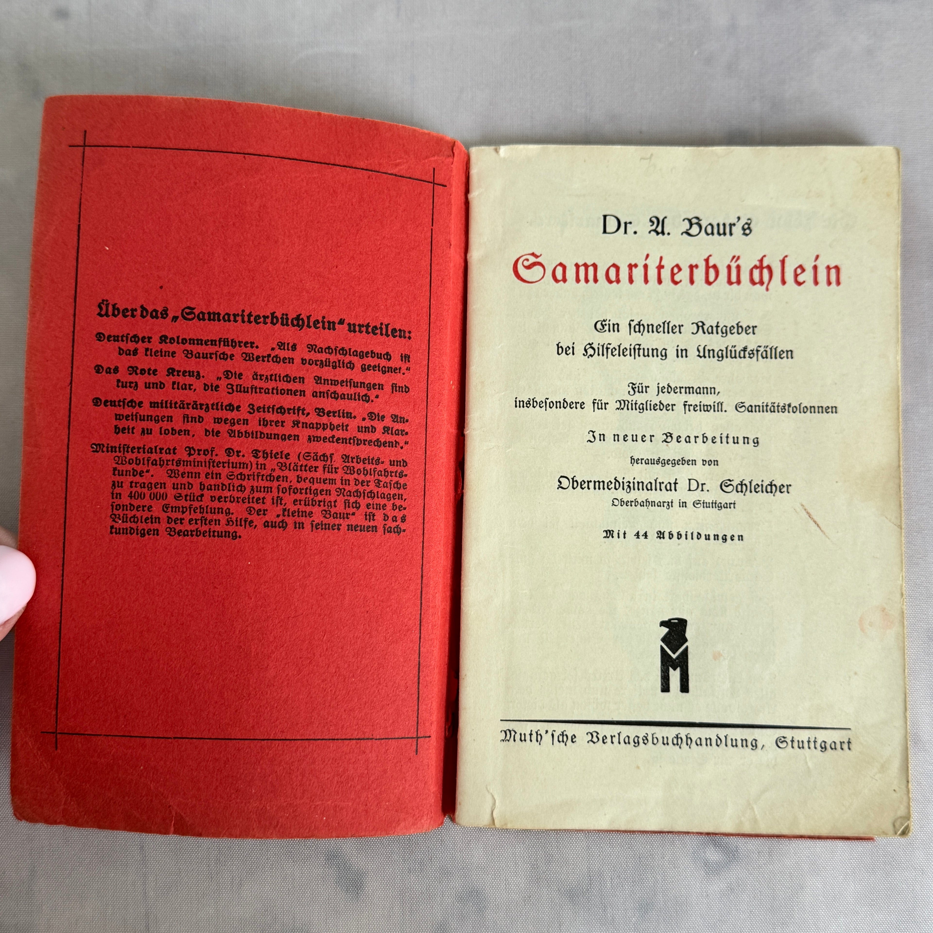 Antique German First Aid Book c.1910 – Illustrated Medical Handbook