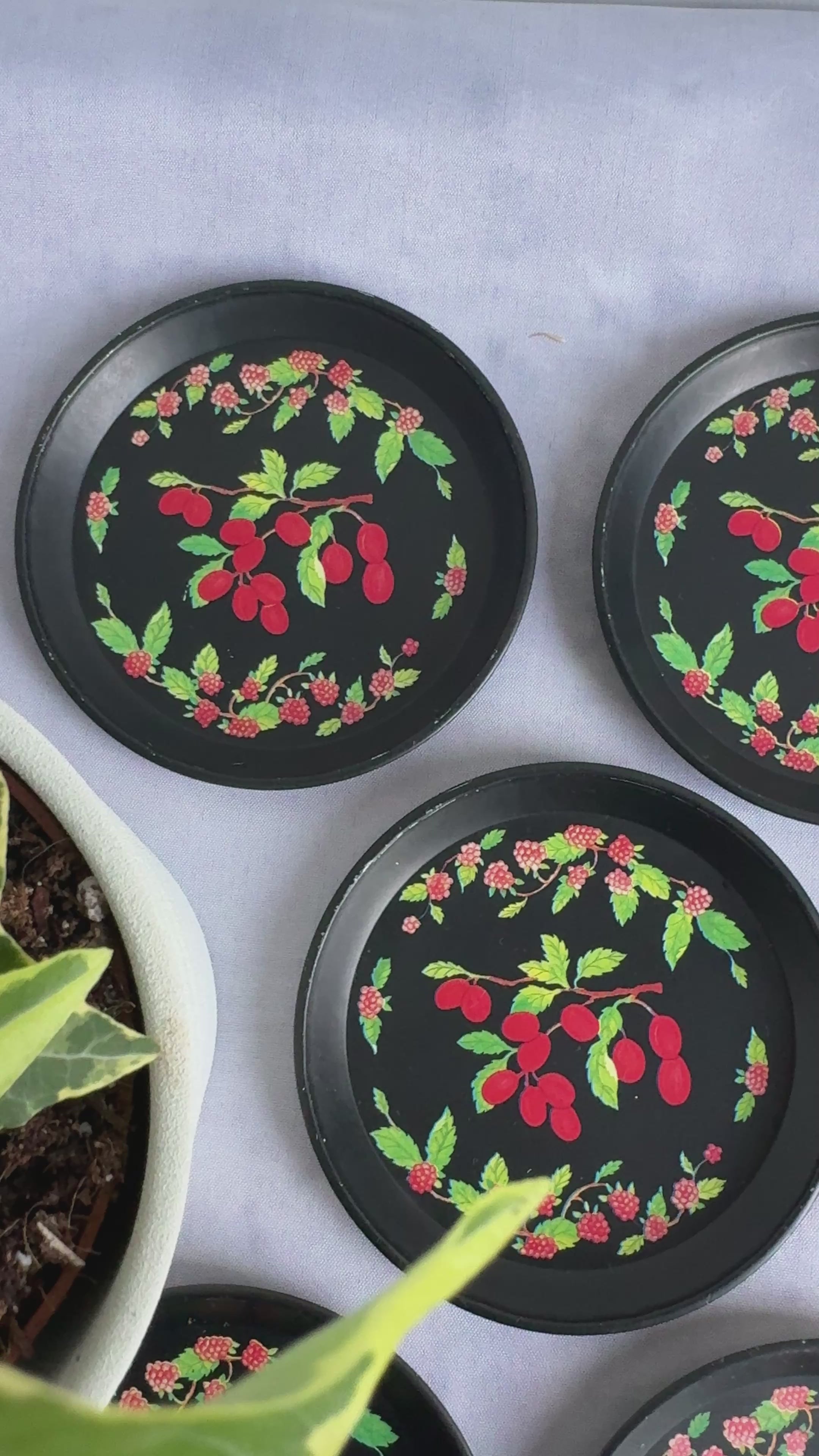 Vintage Metal Coaster Set of 6 – Berry Floral Black Retro Cottagecore Drink Coasters
