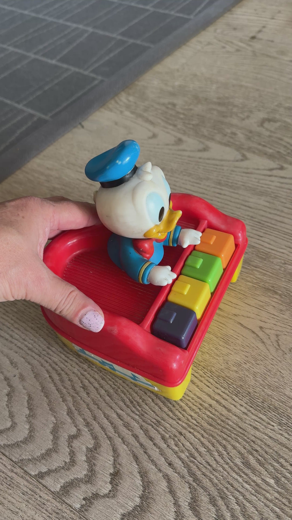 Donald Duck Toy Piano
